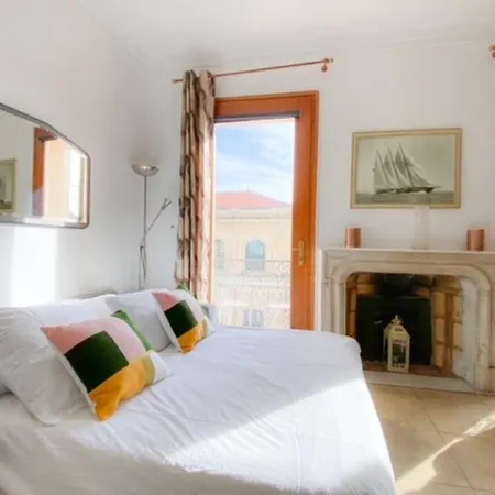 Quai St Pierre 2 Bedrooms Apt With Sea View Apartment