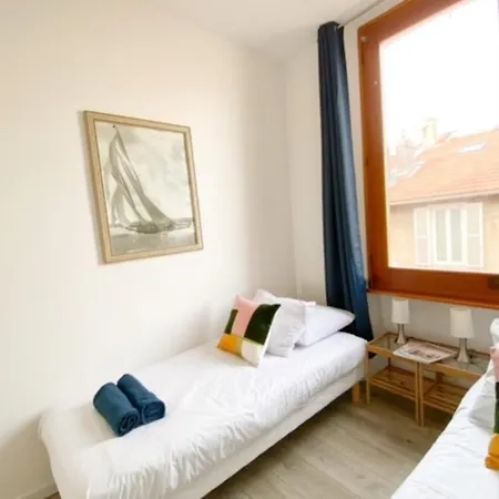 Quai St Pierre 2 Bedrooms Apt With Sea View Apartment